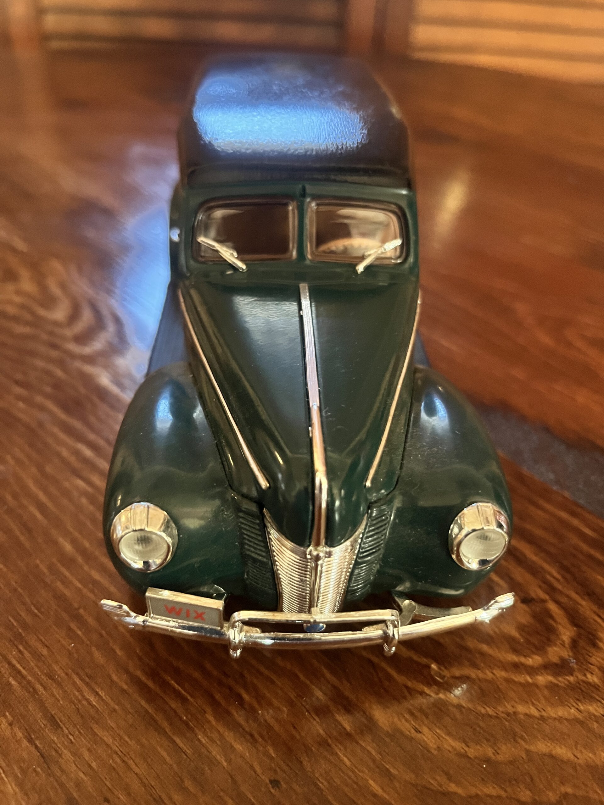 1940 Ford Woody Diecast Metal Sedan / Collectors Series