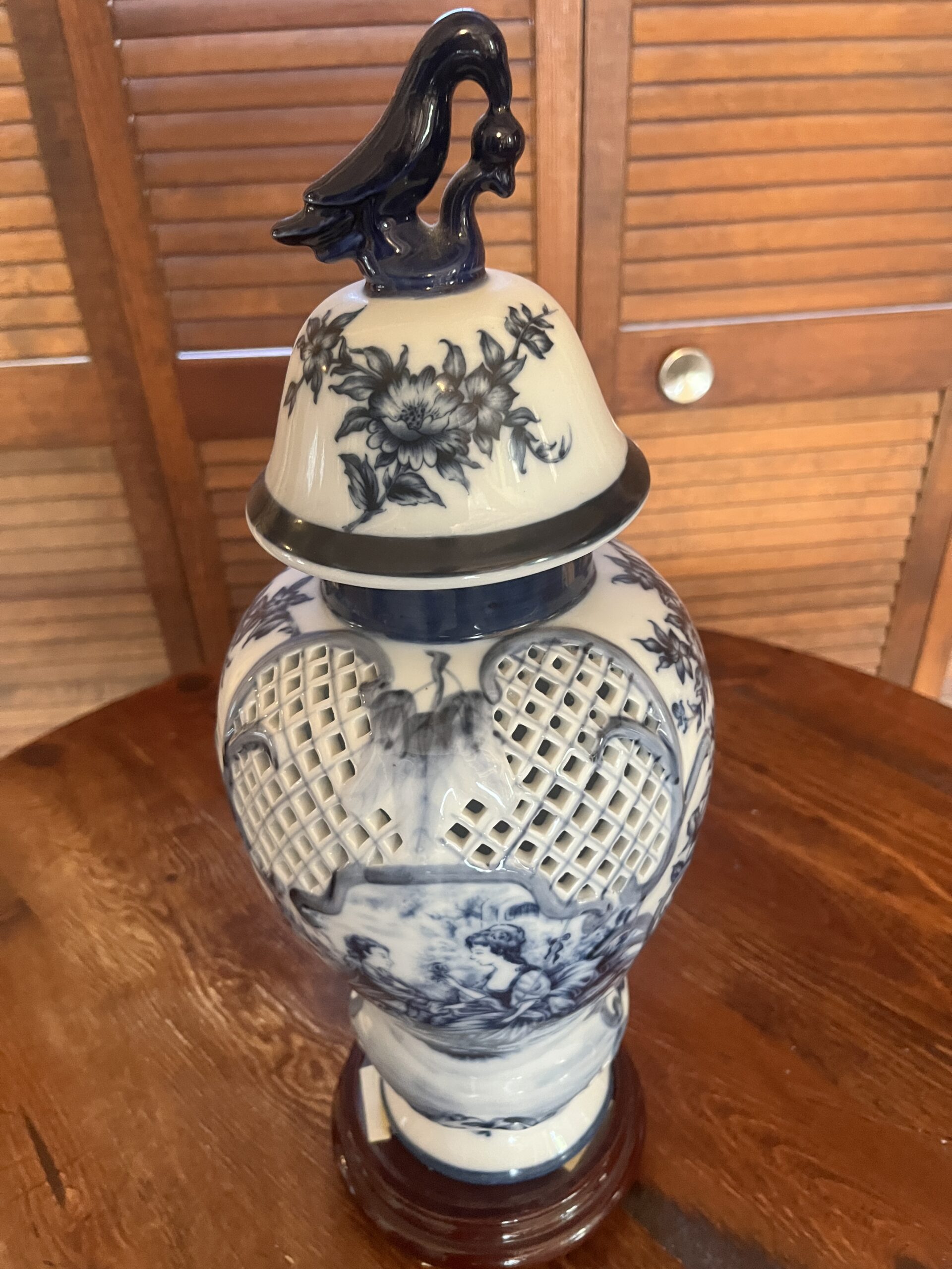 Chinese Blue and White Porcelain Ginger Jar